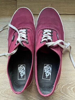 Vans Canvas Low-Top Sneakers in Deep Red with White Laces